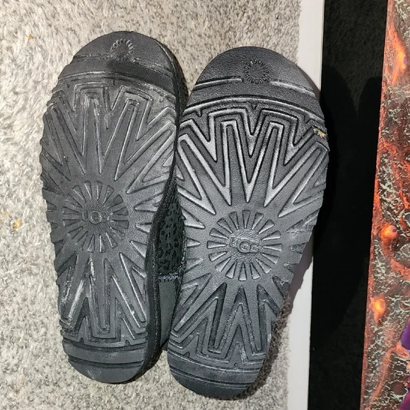 UGG Black Sparkle Leopard Print Unltra Mini Ugg Boots Size 6 - Picture 10 of 12